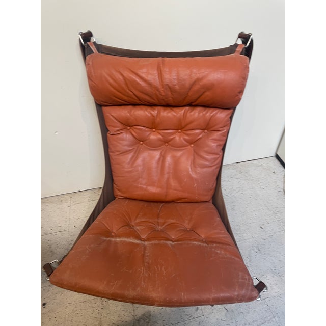 1970s Pair of Vintage Cognac Leather/Beech Chairs and Ottoman For Sale - Image 5 of 8