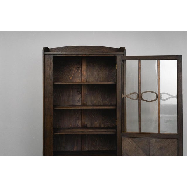Art Nouveau Bookcase in Oak For Sale - Image 12 of 18