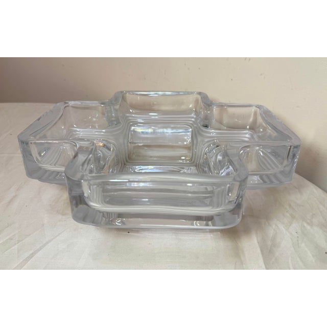 Art Deco Large Daum Art Deco Clear and Frosted Crystal Centerpiece Bowl Sculpture MCM For Sale - Image 3 of 17