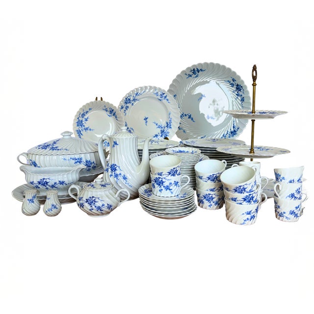 Porcelain Dinnerware Set from Haviland Limoges, 1950, Set of 82 For Sale - Image 11 of 11