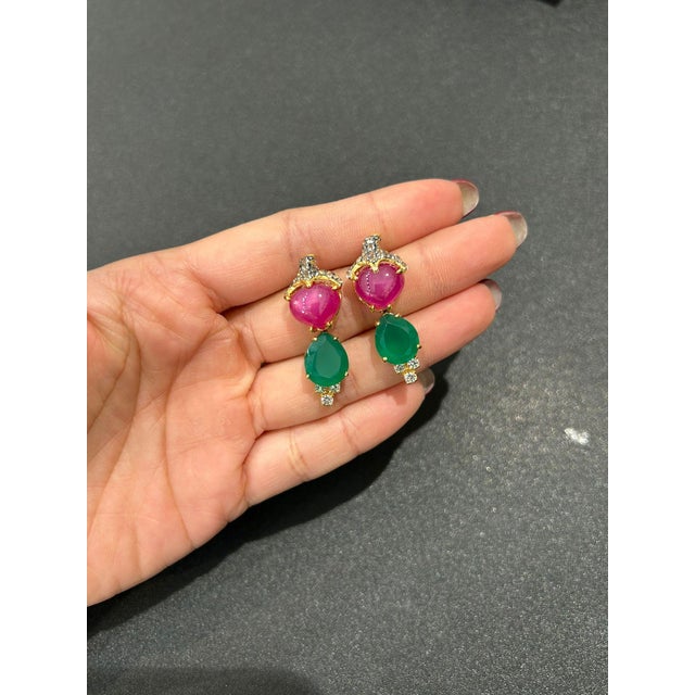 Gemstone Bochic Vintage Ruby & Green Aventurine Clip Earrings Set 18K Gold & Silver, A Pair For Sale - Image 7 of 9