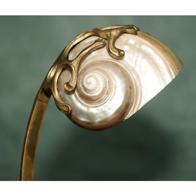 Antique French Art Nouveau Brass and Shell Table Lamp by Louis Majorelle, 1900 For Sale - Image 15 of 18