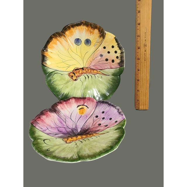 Late 20th Century Italian Majolica Hand Painted Pair of Butterfly Luncheon Dessert Plates For Sale - Image 6 of 7