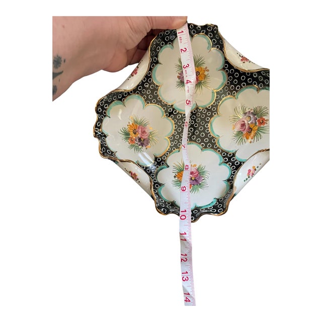 Late 20th Century Vintage Deruta Style Italian Hand Painted Porcelain Quatrefoil Dish For Sale - Image 5 of 9