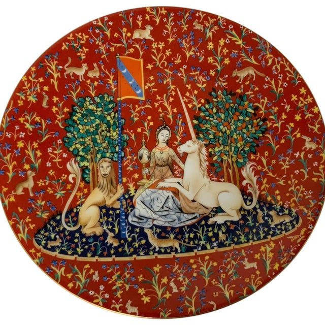 Gothic Vintage Haviland Limoges La Dame a La Licorne Plates Sight & Smell 1978 & 1980 in Boxes For Sale - Image 3 of 11