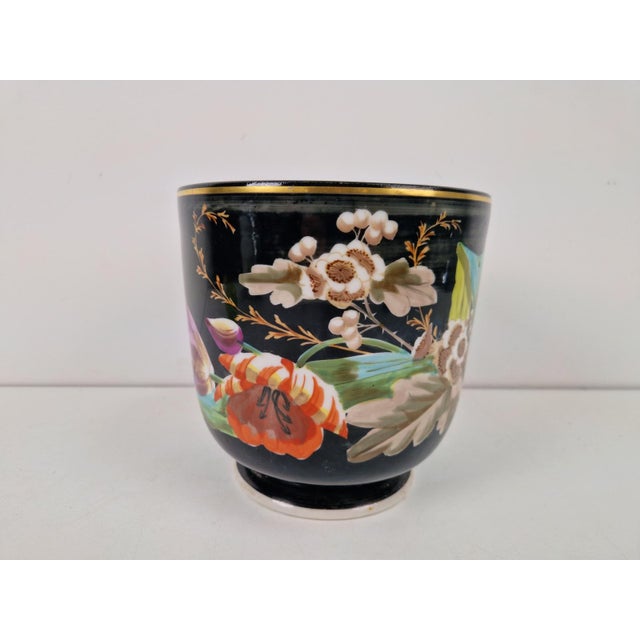 1930s Napoleon III Porcelain de Paris Cachepot, France, 1930s For Sale - Image 5 of 11