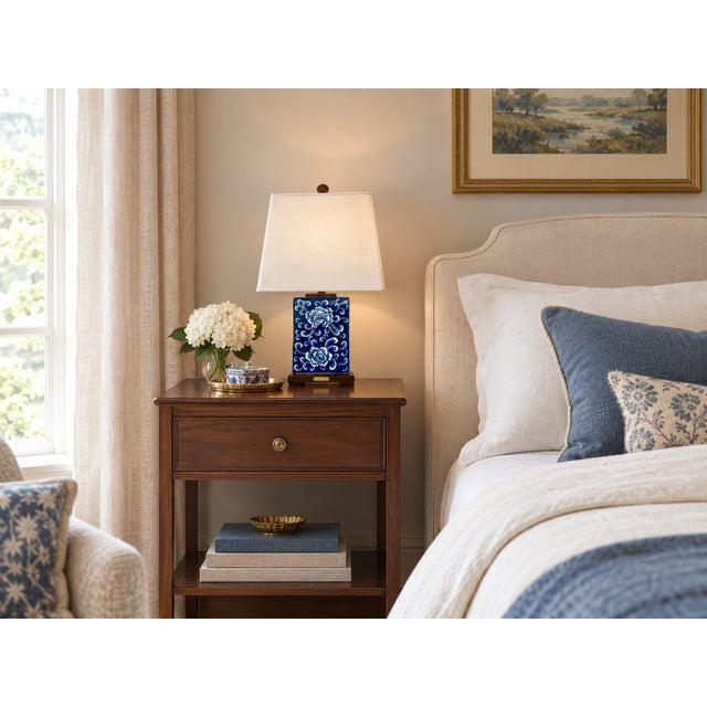 Ralph Lauren Porcelain Blue and White Chinoiserie Small Table Lamp For Sale - Image 10 of 10