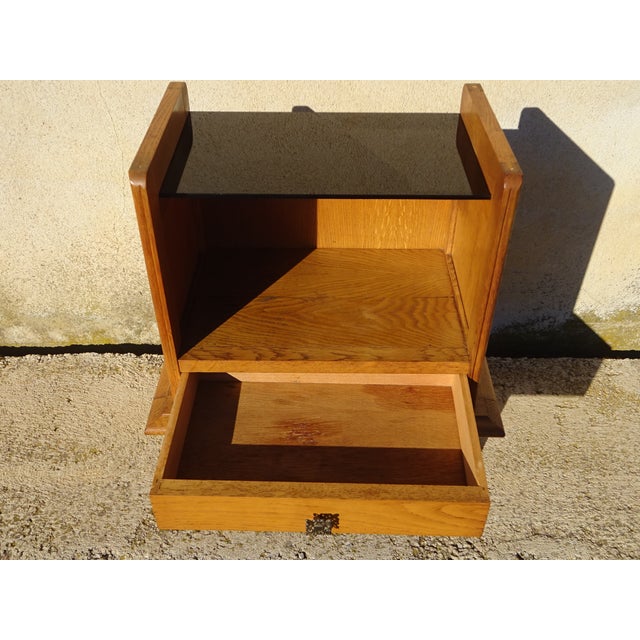 Vintage Bedside Table in Light Oak with Splayed Legs and Black Glass Top, 1960s For Sale - Image 11 of 18