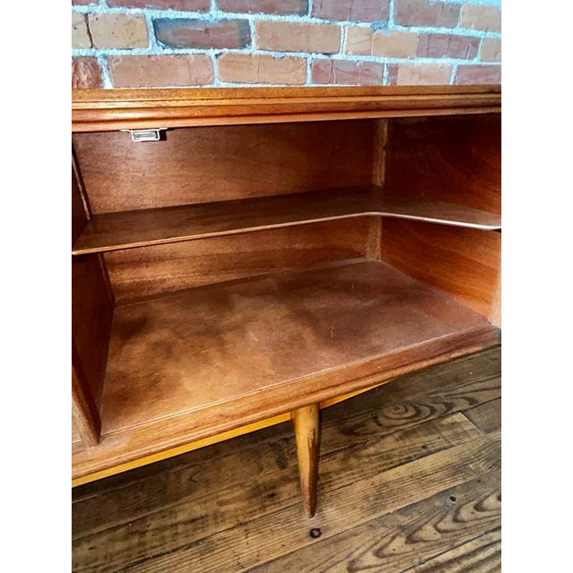 Circa 1950 Robert Heritage Hamilton Mid-Century Modern Sideboard With Mixed Rosewood & Teak With Slatted Drawers For Sale - Image 12 of 18