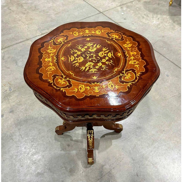 Beautiful baroque side table with gold details. This nightstand can be used to give a classic but elegant touch to your...