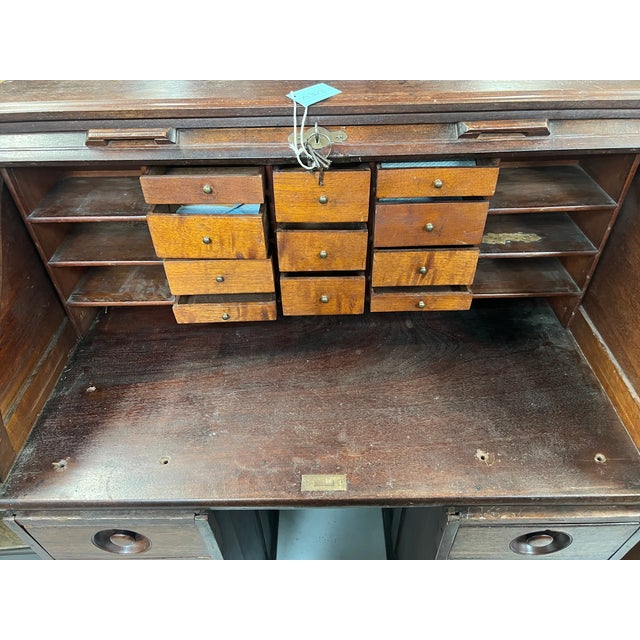 Roll Top Desk in Mahogany For Sale - Image 6 of 10