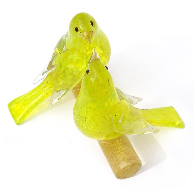 Murano Barovier Toso Vintage Canary Yellow Gold Flecks Italian Art Glass Love Birds Figurine Sculpture For Sale In Orlando - Image 6 of 7
