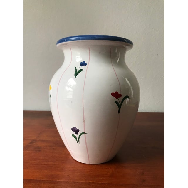 This beautiful vase looks lovely on a shelf but we think it looks even better with a bouquet of early spring daffodils!...