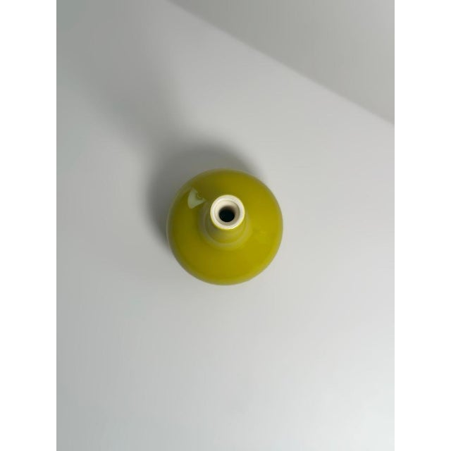 1950s Mid-Century Modern Chartreuse Ceramic Bud Vase by Carlton Ware, 1960s For Sale - Image 5 of 10