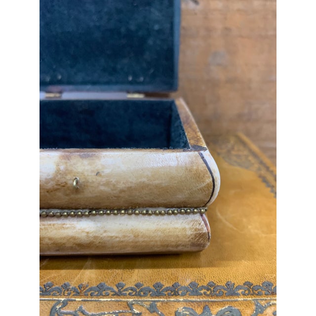Metal Mid 20th Century Vintage Large Bone Box With Hammered Brass Fittings & Center Medallion For Sale - Image 7 of 8