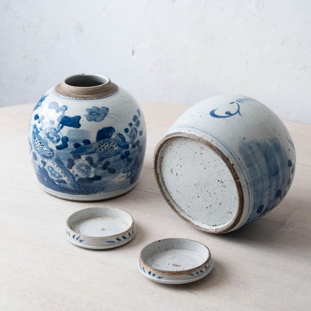 Pair of Chinese Blue and White Porcelain Bird and Peony Jars, 20th Century For Sale - Image 10 of 10