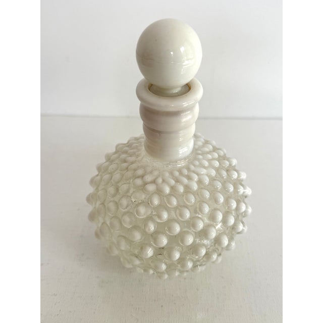 Fenton Art Glass Company 1940s Fenton Hobnail Opalescent Perfume Bottle With Stopper For Sale - Image 4 of 7