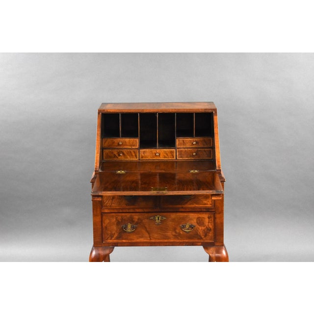 1930s Queen Anne Walnut Bureau, 1930s For Sale - Image 5 of 11