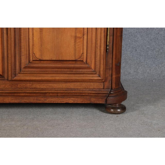 Baroque Wardrobe in Walnut, 1750s For Sale - Image 18 of 18