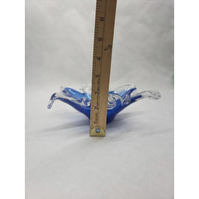 Mid-Century Modern Vintage Murano-Style Hand-Pulled Blue and Clear Art Glass Dish For Sale - Image 3 of 3