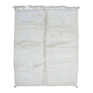 White Moroccan Solid Wool Rug - 8.3 X 6.6 Ft For Sale
