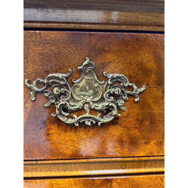 Henredon Louis XV Style Bombe Nightstand, Vintage For Sale - Image 10 of 12