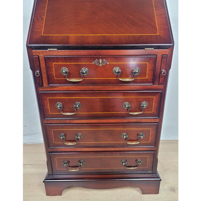 Vintage Writing Bureau Desk from Ashmore Furniture, 1999 For Sale - Image 12 of 18