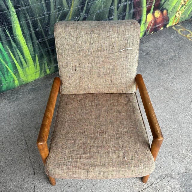 Wood Pair of Vintage Mid-Century Leslie Diamond for Conant Ball Lounge Chairs For Sale - Image 7 of 12