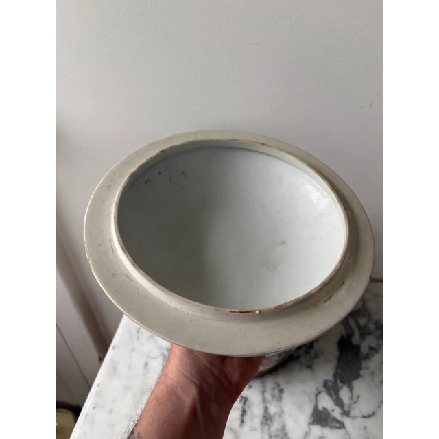 Late 19th Century Chinese Porcelain Kamcheng, a Famille Rose Medallion Vinegar Jar With Lid and Gold Handle For Sale In New York - Image 6 of 14