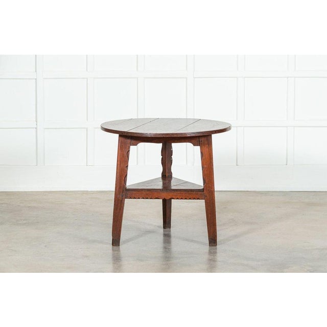 Wood 18th Century English Elm & Pine Carved Cricket Table, 1780s For Sale - Image 7 of 12