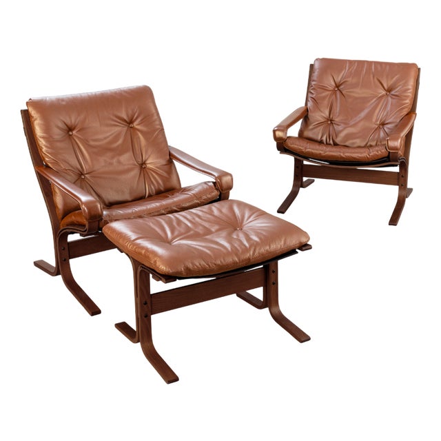 Vintage Siesta Chairs and Ottoman in Cognac Leather and Plywood by Ingmar Relling for Westnofa, 1960s, Set of 3 For Sale