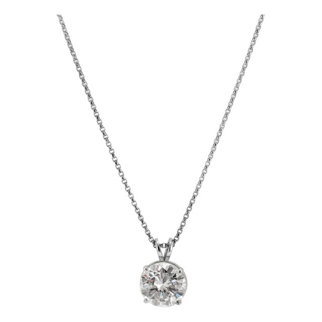 Unisex 14k White Gold Gia 2.28ct K Vvs2 Round Diamond Solitaire Pendant Necklace For Sale