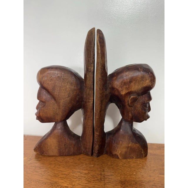 Folk Art Vintage African Hand Carved Wood Couple Bust Bookends Tribal Folk Art 12" For Sale - Image 3 of 15