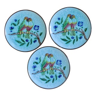 Vintage Hungarian Turquoise Majolica Plates with Parakeets, 1950, Set of 3 For Sale