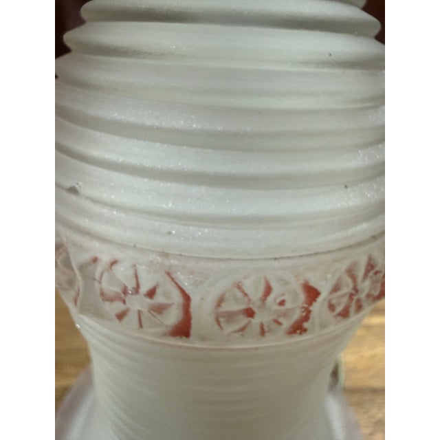 White Vintage Art Deco Style Frosted Glass Ribbed Table Lamp With Matching Shade For Sale - Image 8 of 11