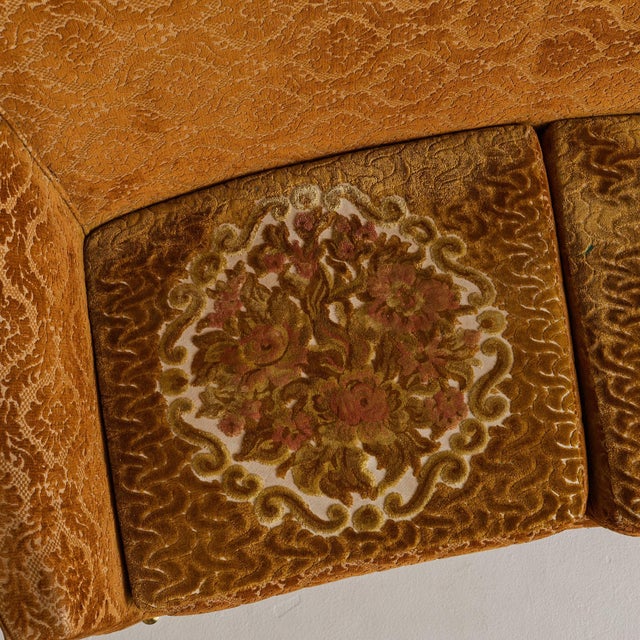 Italian Curved Sofa with Original Jacquard Upholstery, 1960s For Sale - Image 9 of 11