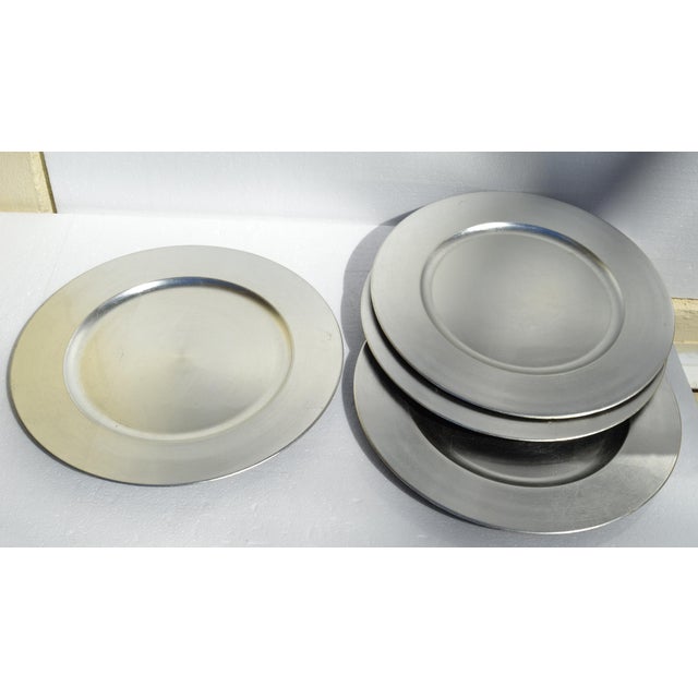 Plastic The Bullseye Design Silver Lacquered 14 Inch Charger Plate Set of 4 Original Box For Sale - Image 7 of 15