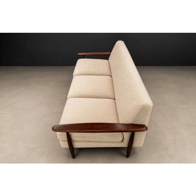 Sofa in Rosewood & Warm Ivory Mohair by Liceu De Artes E Ofícios, Brazil, 1960s For Sale - Image 18 of 18