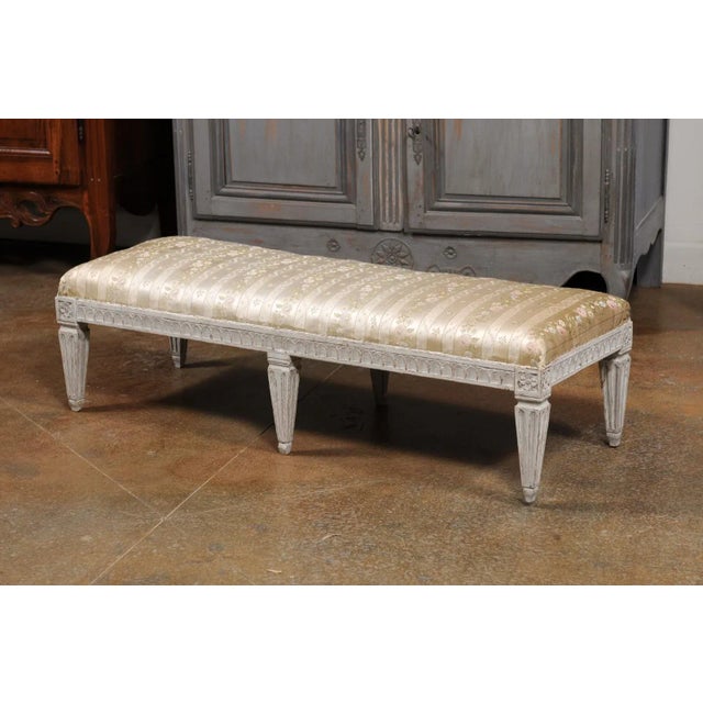 Swedish Neoclassical Style 1880s Painted Wood Bench with Carved Waterleaf Motifs For Sale - Image 11 of 12