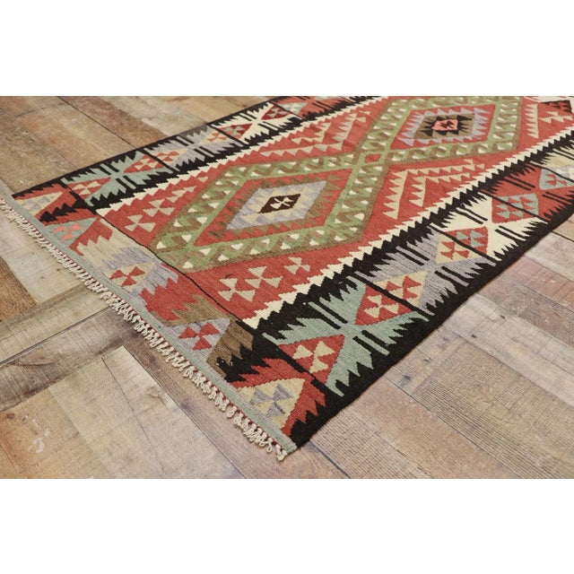 Vintage Persian Shiraz Kilim Rug, 03'00 X 05'00 For Sale In Dallas - Image 6 of 9