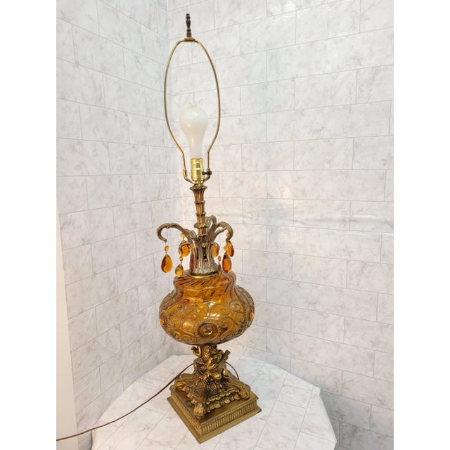 Hollywood Regency Art Glass Amber Gold Crystal Cherubs Table Lamp For Sale - Image 10 of 10