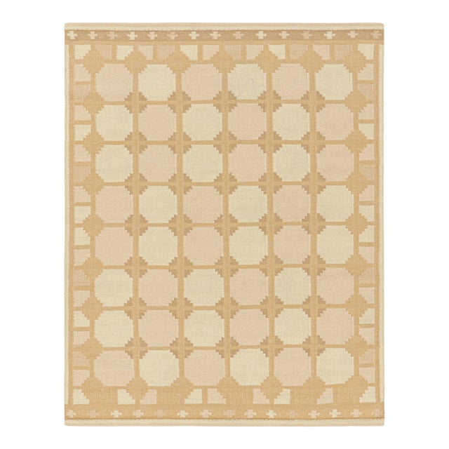 Rug & Kilim’s Scandinavian Style Rug in Peach and Beige-Brown Geometric Pattern - 5x8 For Sale