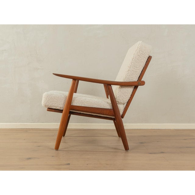 Rare ge 270 armchair by hans j. Wegner for getama. High-quality solid teak frame. The armchair has been reupholstered and...