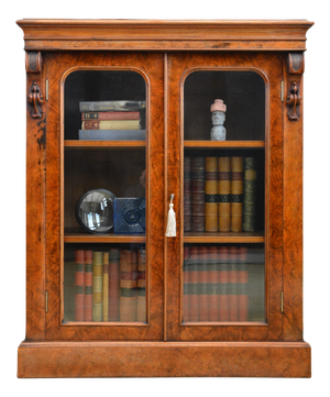 English Victorian Bookcase in Figured Walnut, 1870