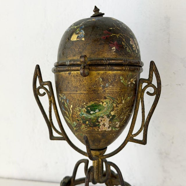 Gold Antique Art Nouveau Egg Perfume Holder, 1890s For Sale - Image 8 of 14