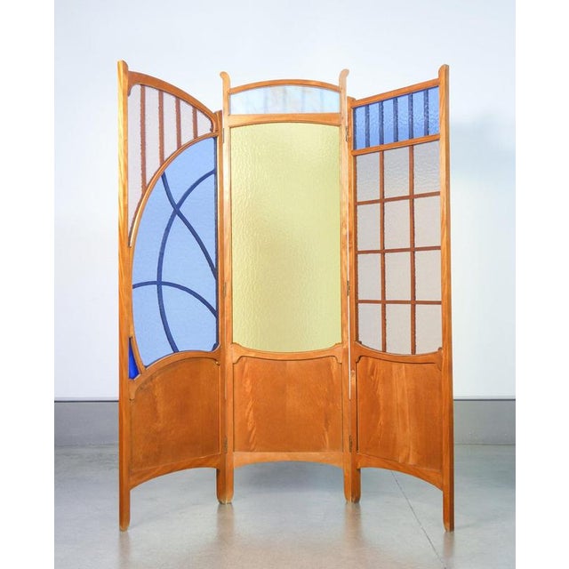 Art Nouveau Screen in Wood and Polychrome Glass For Sale - Image 14 of 16