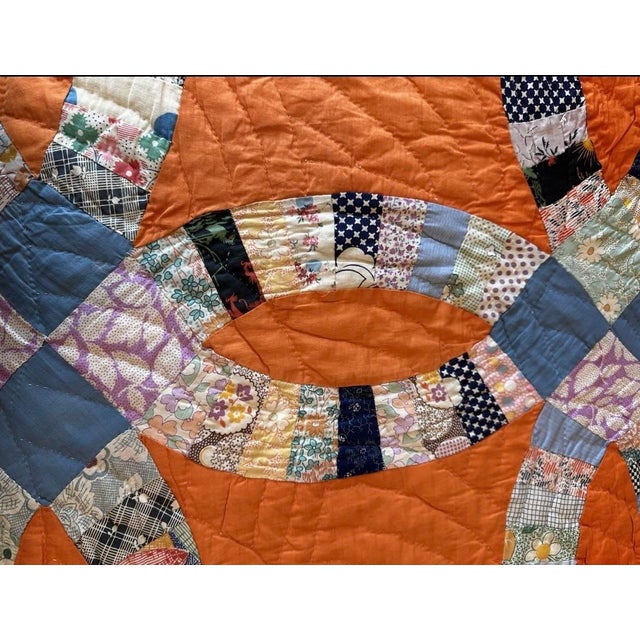 American Orange Patchwork Quilt Double Wedding Ring Hand-Pieced Reverse Scalloped Edge For Sale - Image 3 of 9