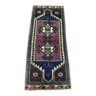 Turkish Yastik Rug 1'3" x 3' For Sale
