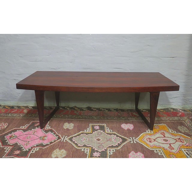 1960s Danish Rosewood Curved Coffee Table on Sled Feet, 1960s For Sale - Image 5 of 9