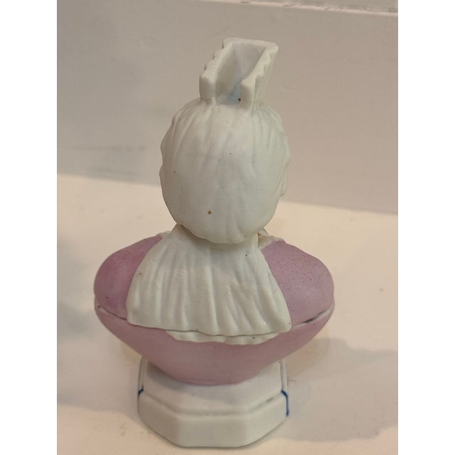 Rococo Antique 19th-Century European Hand-Painted Porcelain Lady Bust Figural Trinket Box For Sale - Image 3 of 7